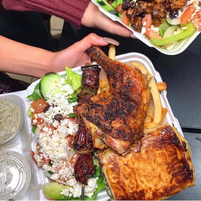 2. 1/4 Chicken, Souvlaki ＆ Spanakopita.